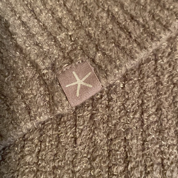 Barefoot Dreams Bamboo Chic Lite Circle Cardigan Shawl Sweater in Taupe S/ XS - Picture 11 of 16